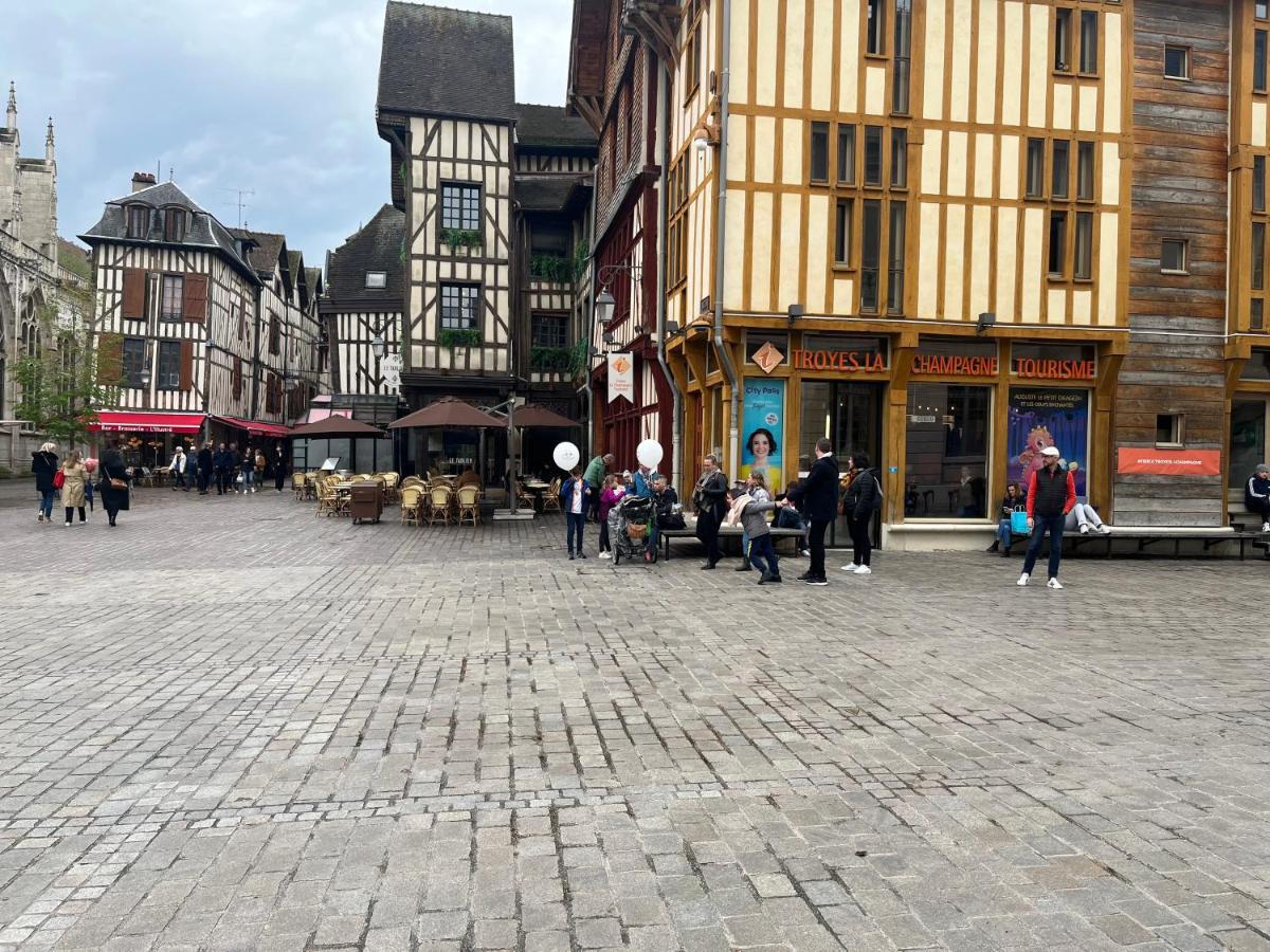 Coeur De Bouchon Lägenhet Troyes Exteriör bild